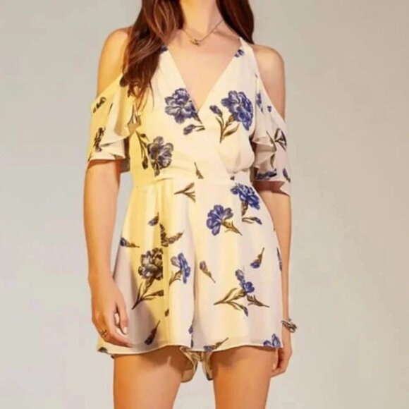 REVOLVE Privacy Please Leon Romper Floral Cold Shoulder Cream Purple Size Small - Picture 3 of 16